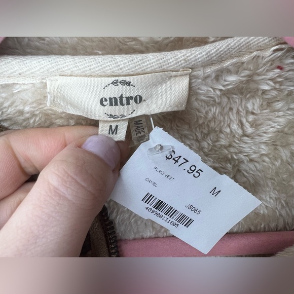 NWT Entro Plaid Vest Size Medium - Picture 2 of 6